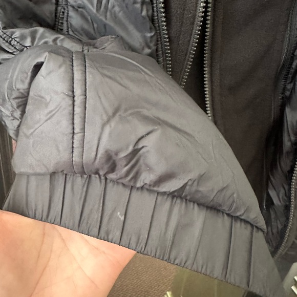 Lululemon jacket - Picture 9 of 13